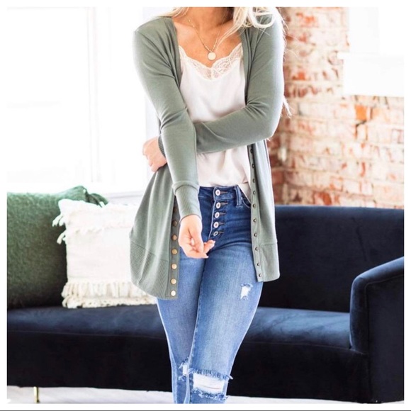 ShopEvelynne Sweaters - Fall Must Have Olive Best selling snap cardigan
